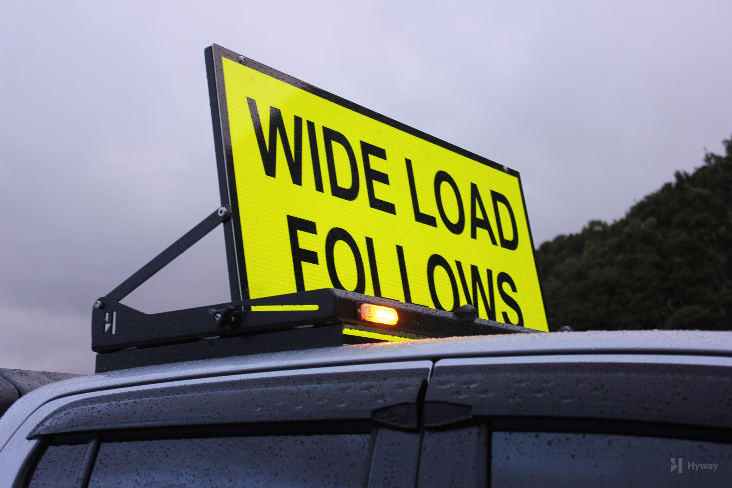 Pilot Vehicle Sign Rig - Image 2
